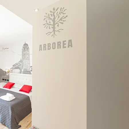 Eleonore Elegant Room: Arborea