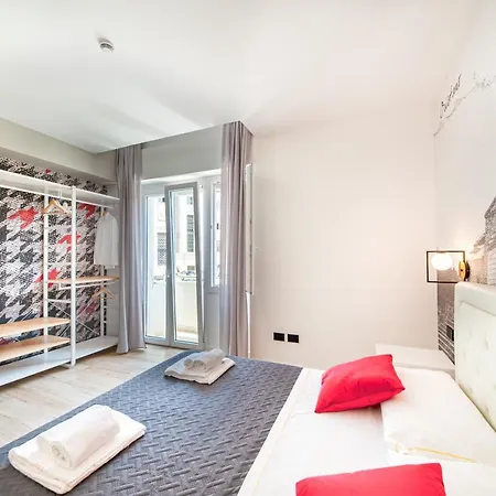 Eleonore Elegant Room: Arborea
